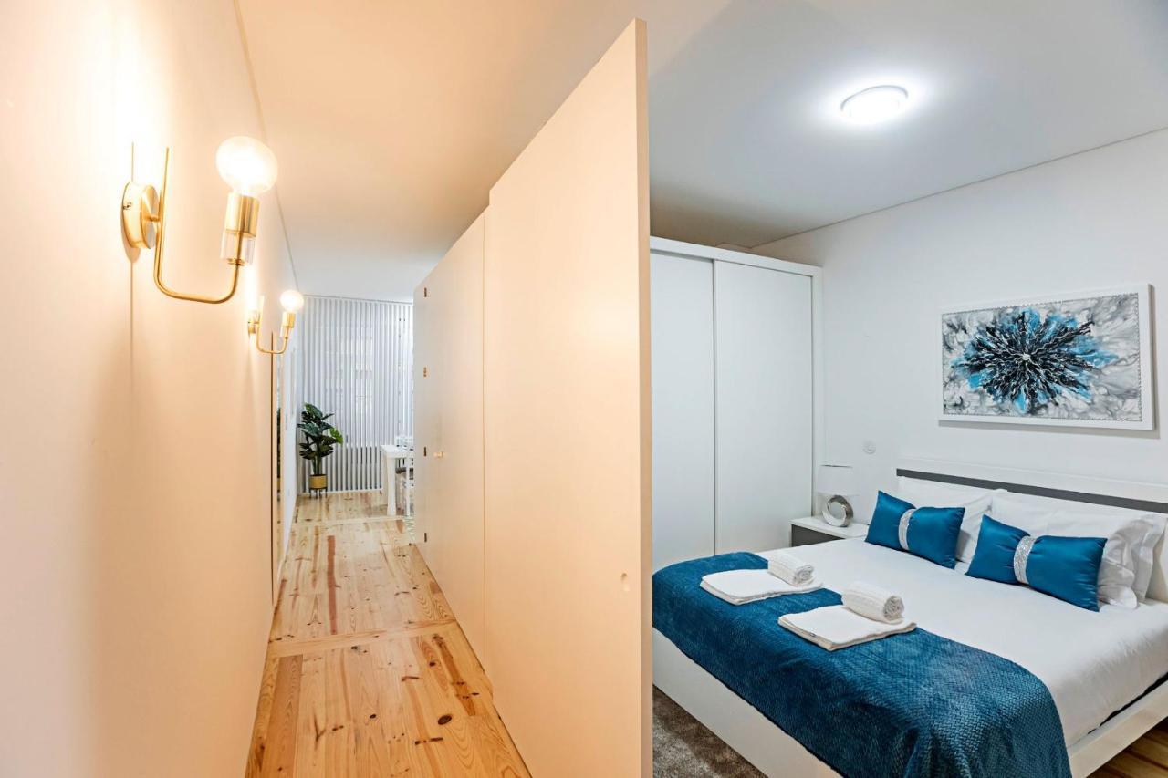 Loios 1Br Flat Downtown By Lovelystay Порто Екстериор снимка