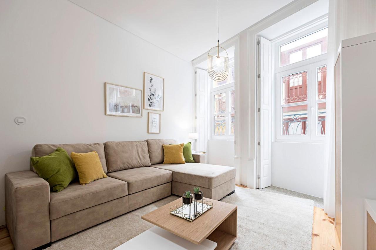 Loios 1Br Flat Downtown By Lovelystay Порто Екстериор снимка